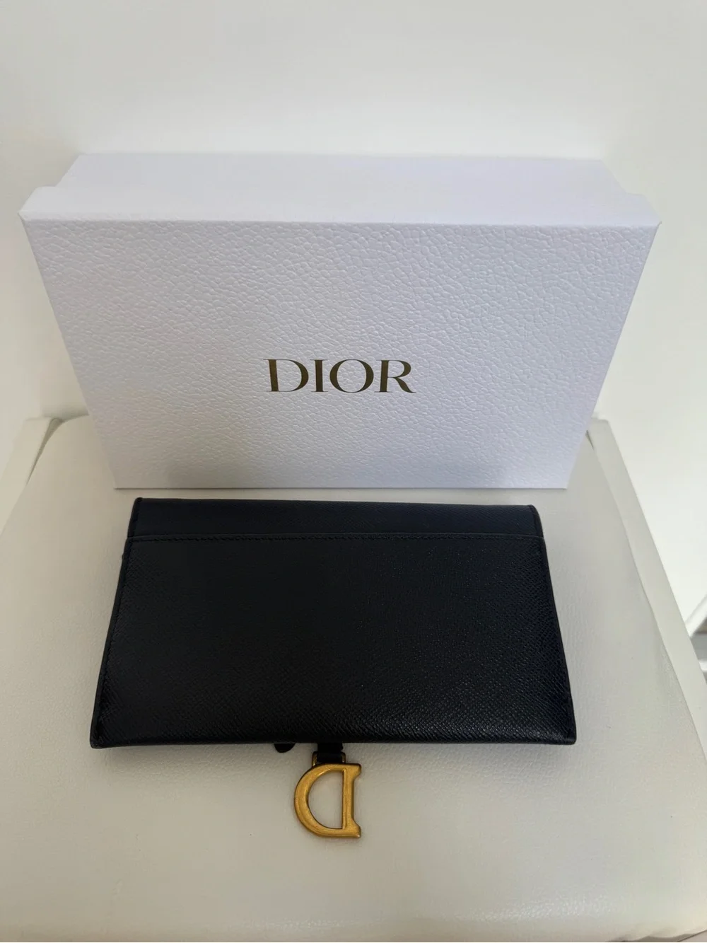 Dior Wallet On Chain